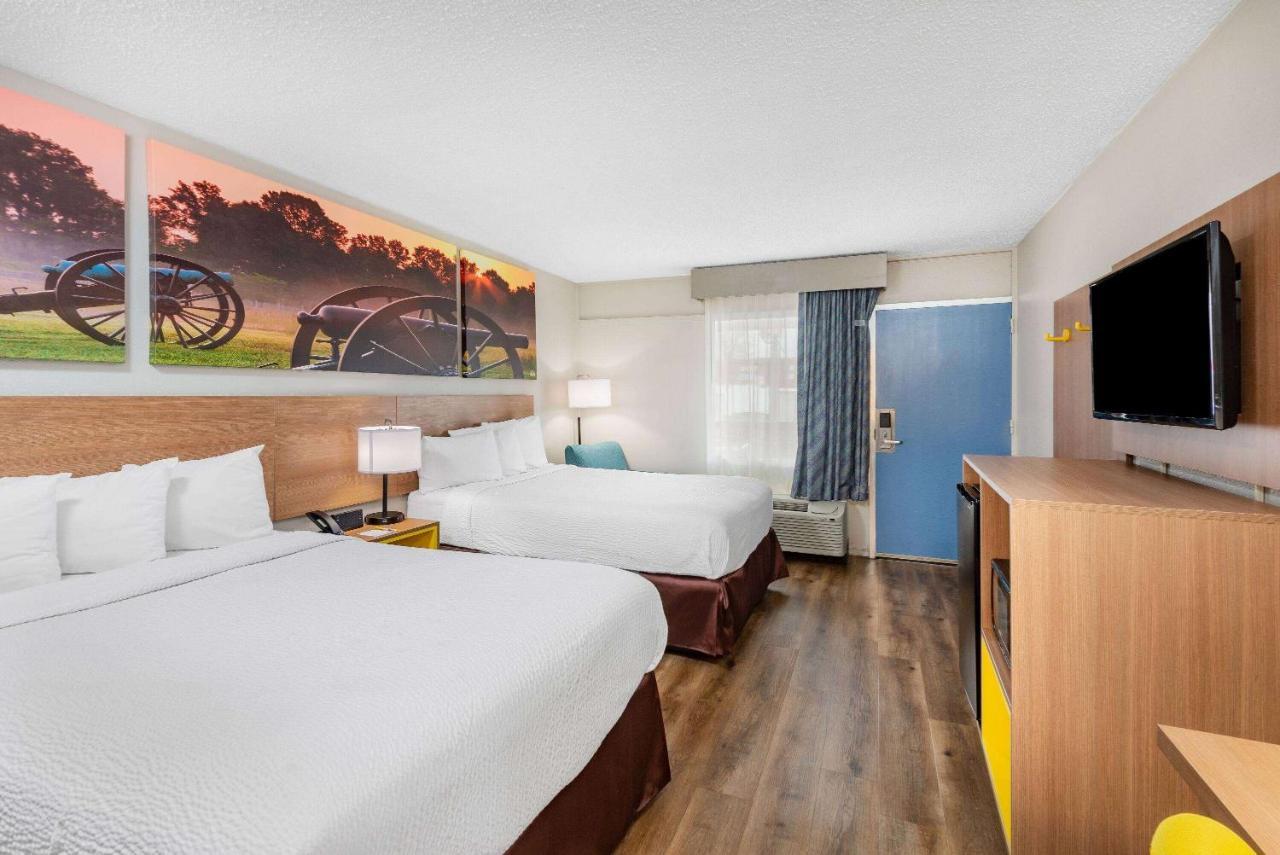 Days Inn By Wyndham Charlottesville/University Area Bagian luar foto